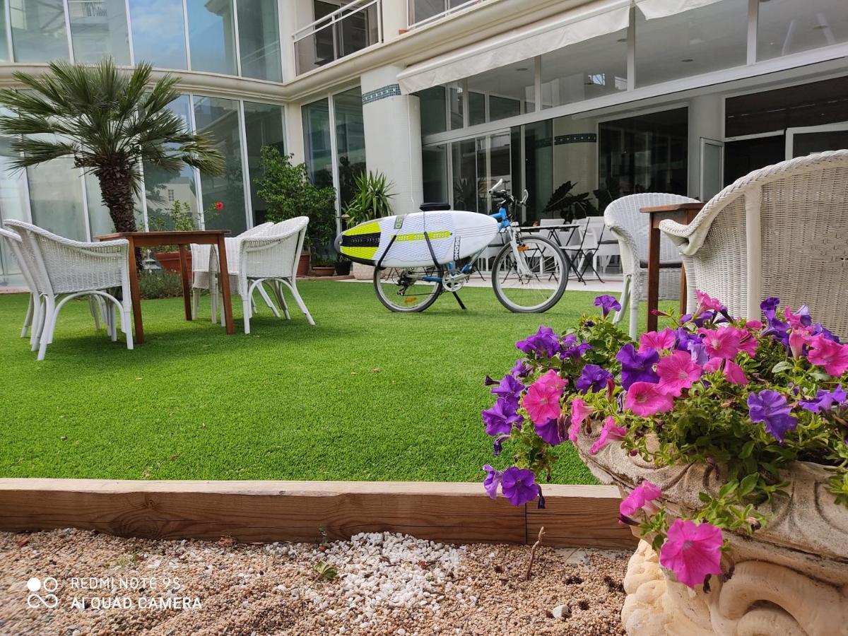 Hotel & Apartaments Thalassa Sport & Spa روساس المظهر الخارجي الصورة