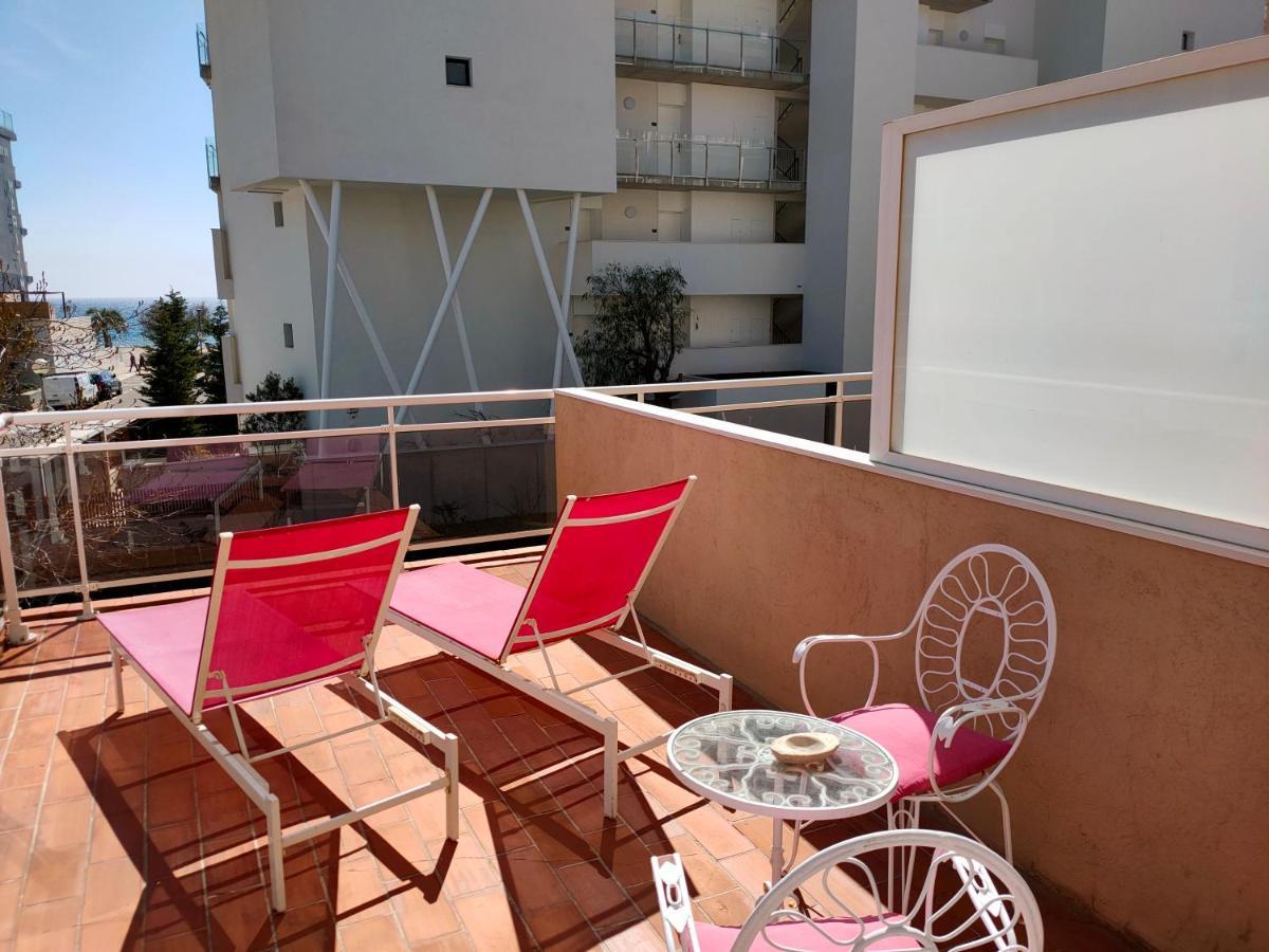 Hotel & Apartaments Thalassa Sport & Spa روساس المظهر الخارجي الصورة