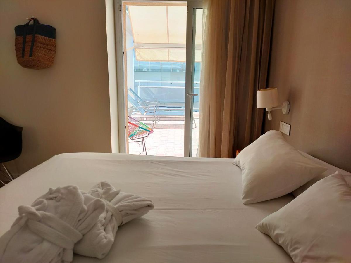 Hotel & Apartaments Thalassa Sport & Spa روساس المظهر الخارجي الصورة