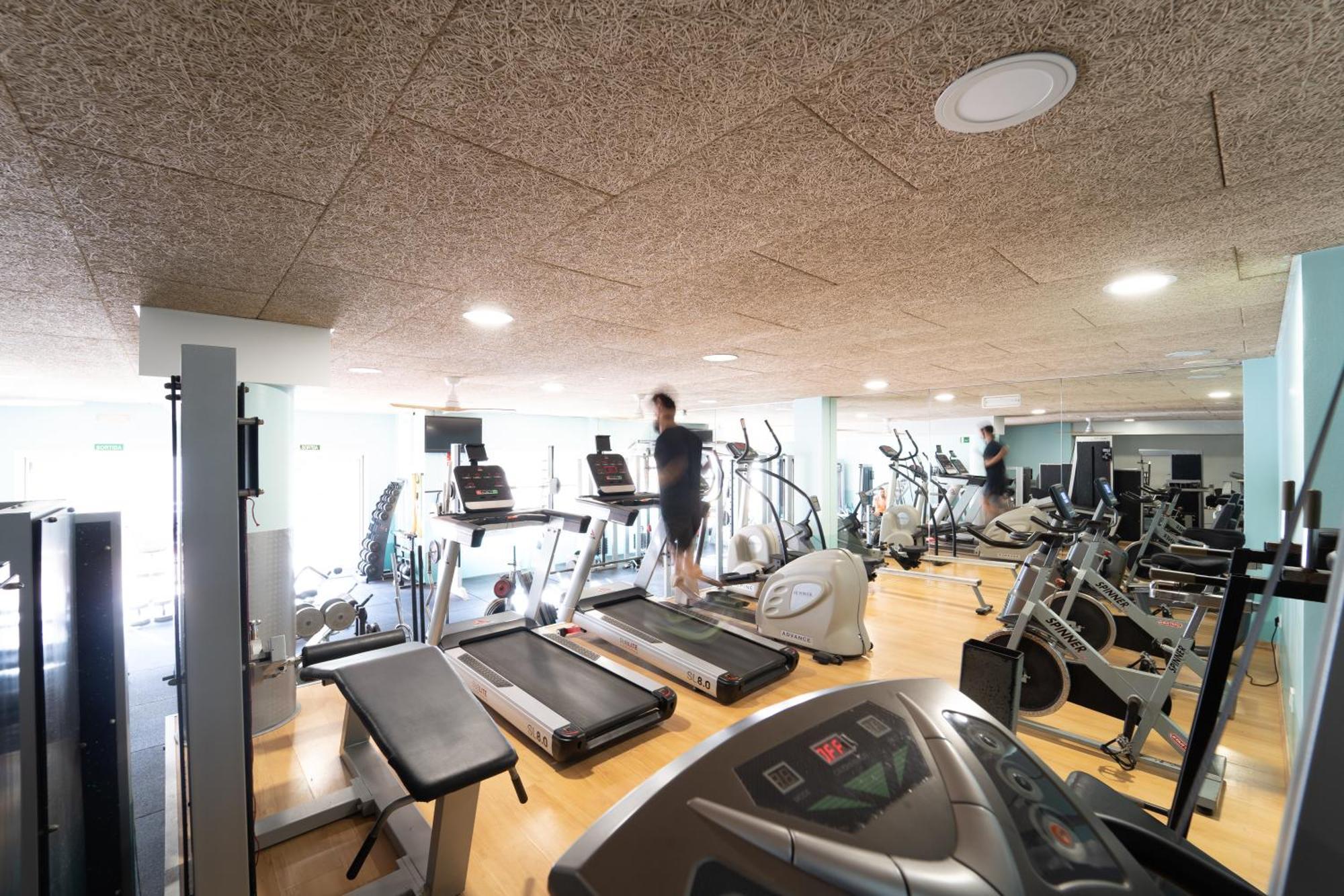 Hotel & Apartaments Thalassa Sport & Spa روساس المظهر الخارجي الصورة