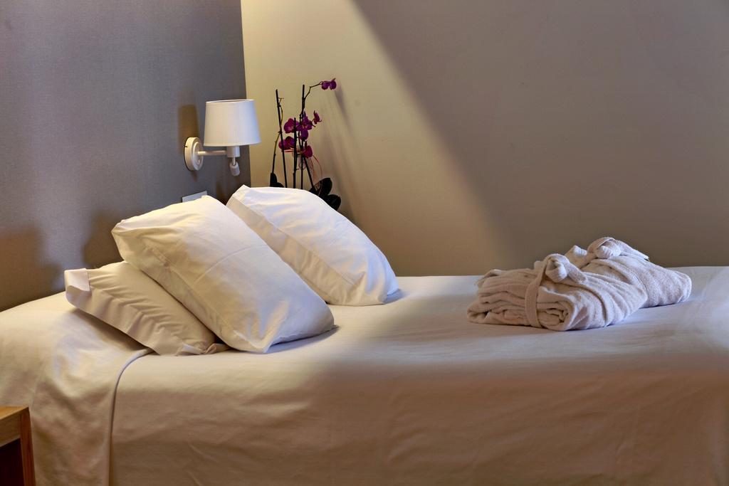 Hotel & Apartaments Thalassa Sport & Spa روساس المظهر الخارجي الصورة